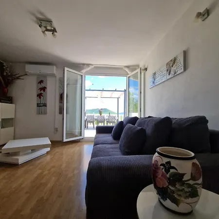فيلة Apartman Gizdavac Gizdavac